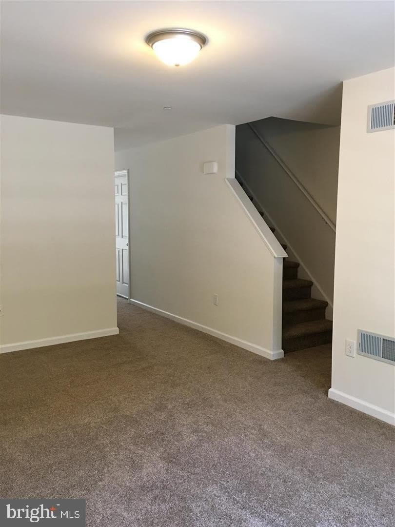 4742 TUSCARORA Street – photo 2