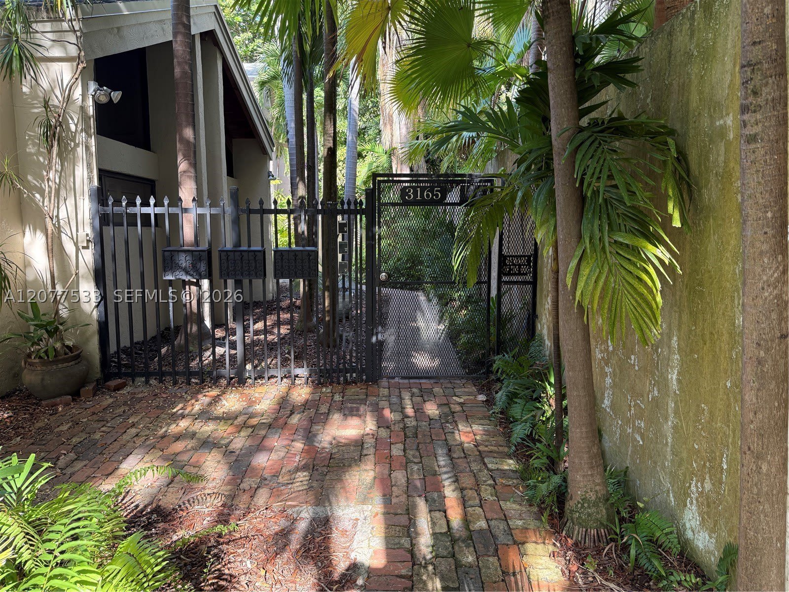 3165 Center St – photo 1