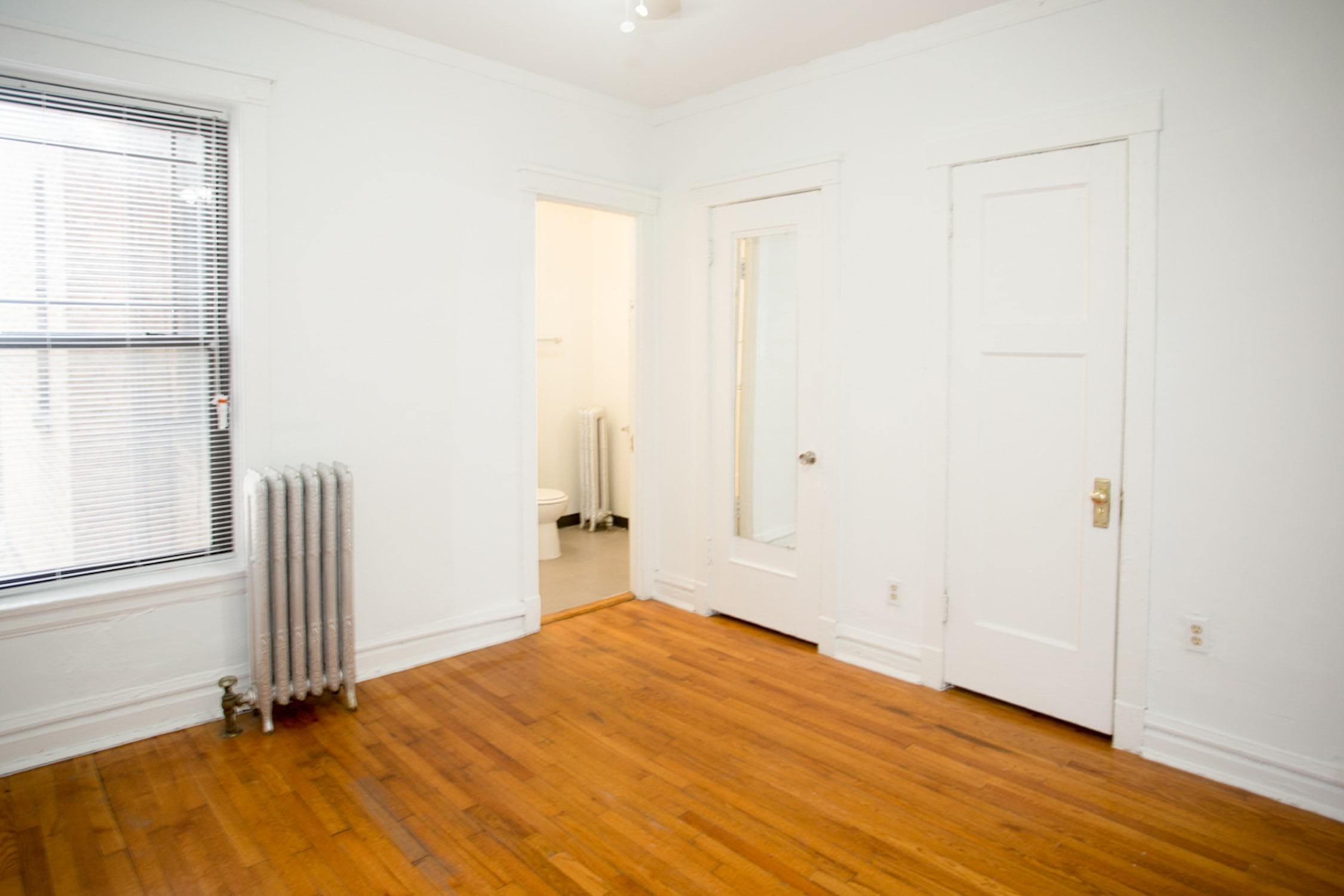 520 West Surf Street – photo 4