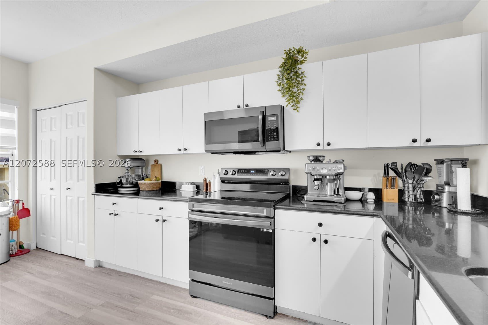 738 NE 90th St – photo 5