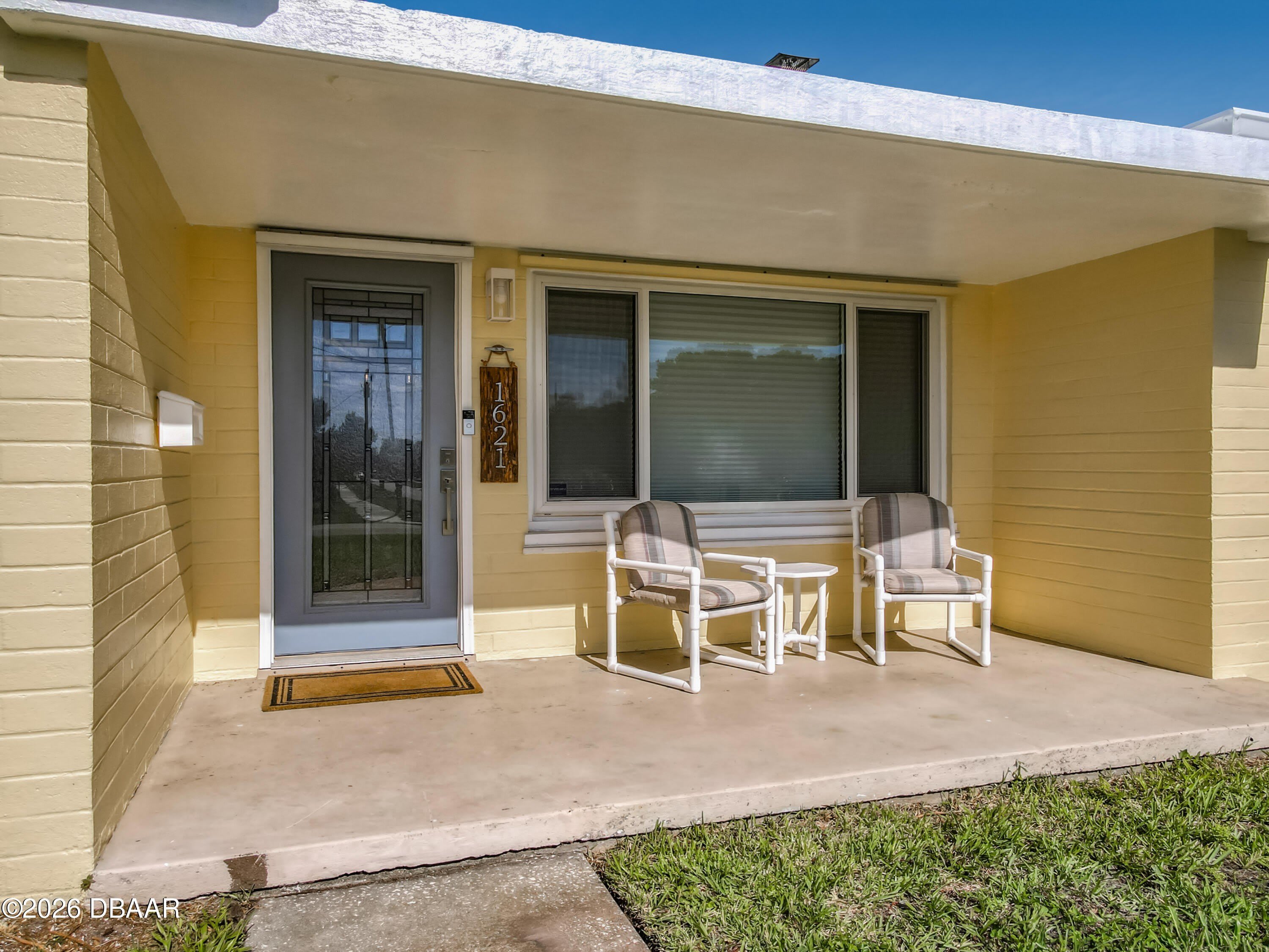 1621 N Oleander Avenue – photo 5
