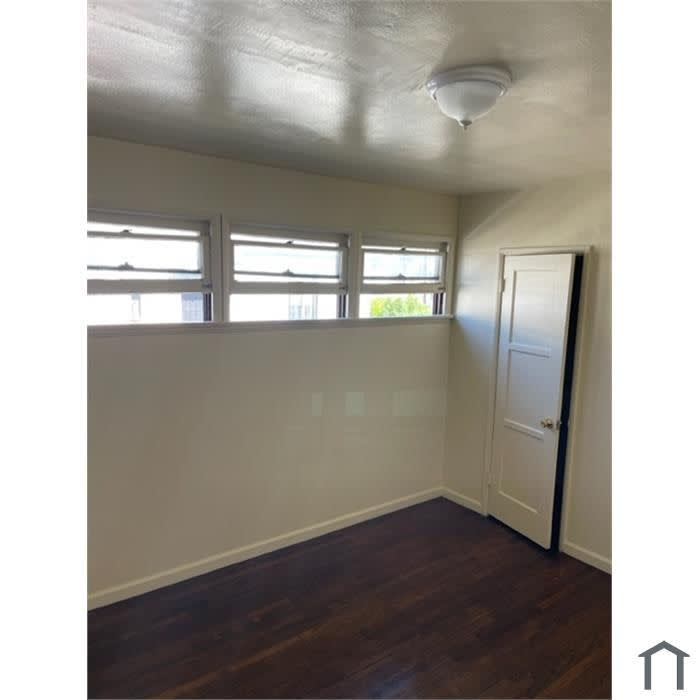 2006 1 2 West 35Th Street – photo 2