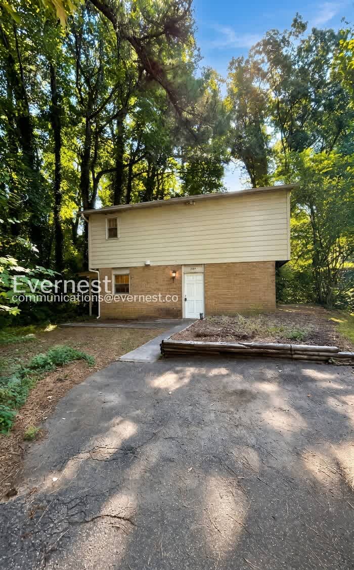 3904 Greenleaf Street – photo 1