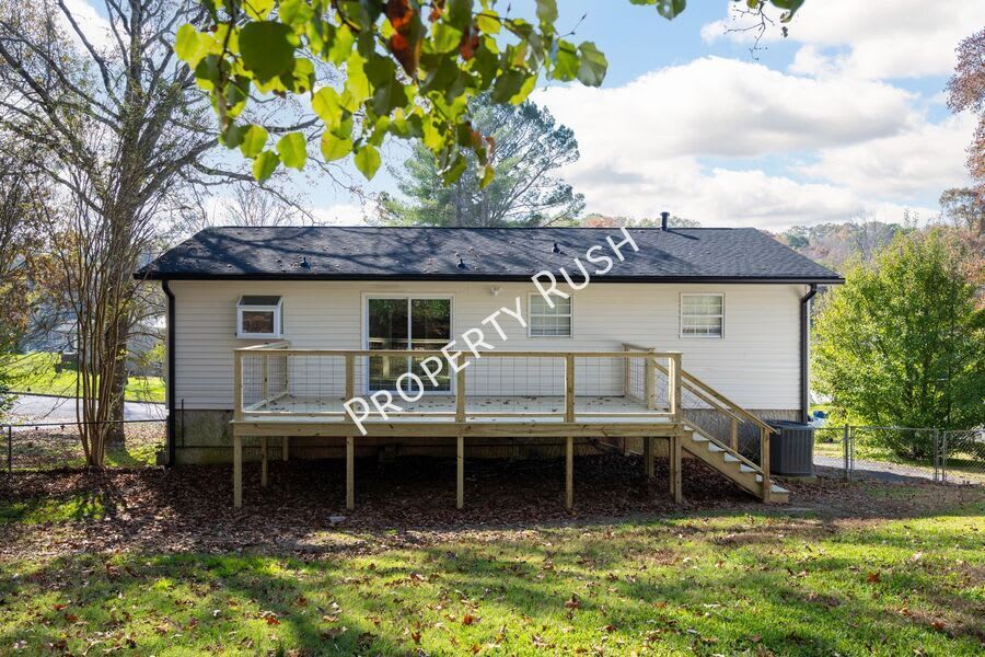 1075 Carol Jean Trail – photo 4