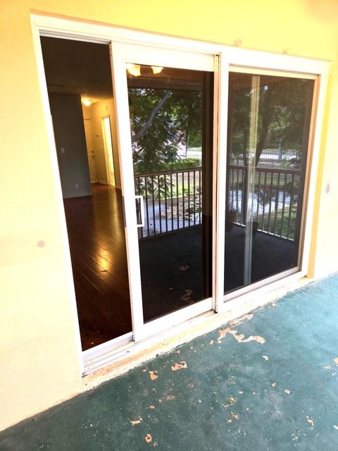 770 Southeast 2nd Avenue – photo 4