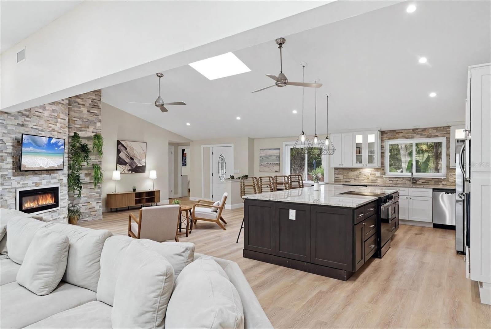 1232 NORTHPORT Drive – photo 5