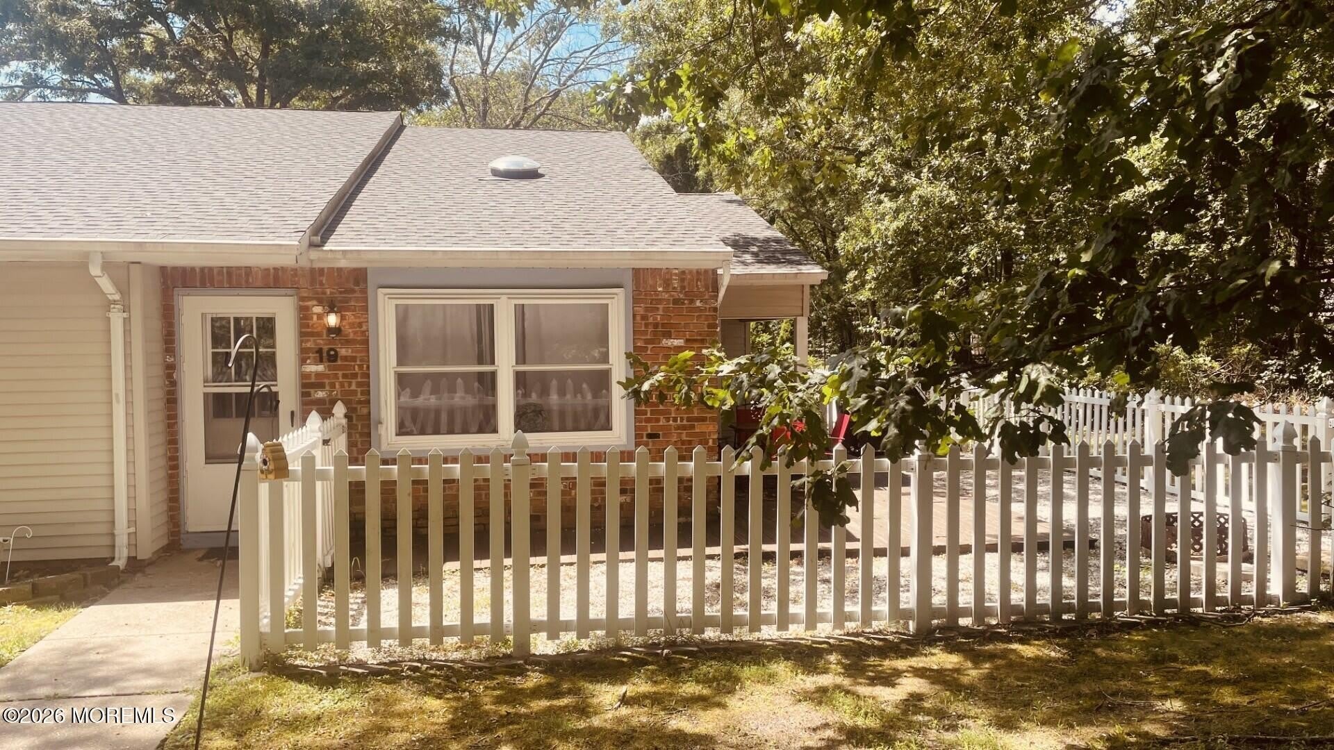 19 Driftwood Drive – photo 2