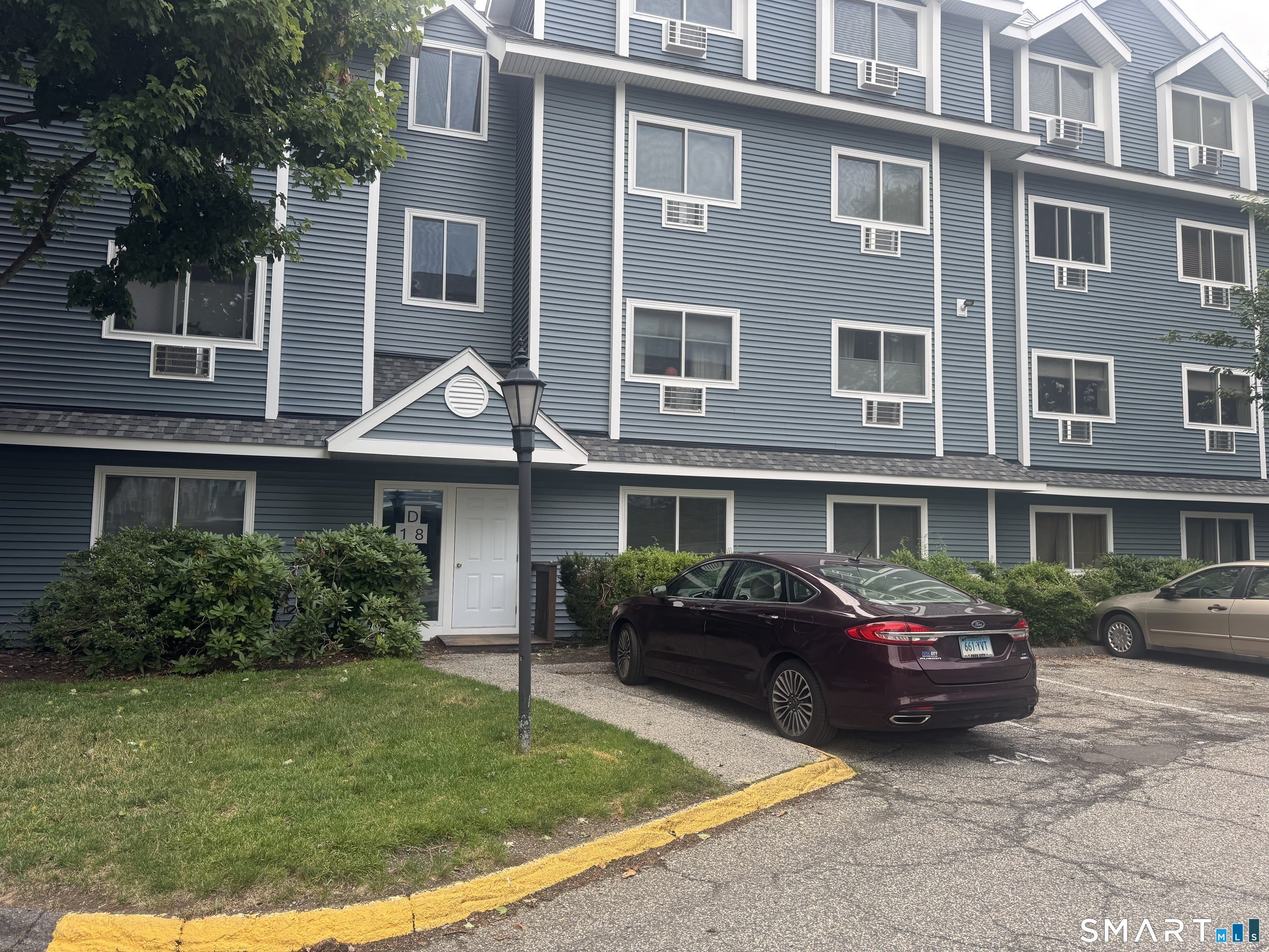 97 Richards Avenue – photo 1
