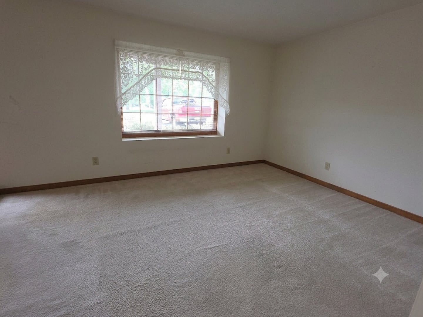 3Br 2 5Ba End Unit Townhouse In Timber Ridge Subdivision – photo 4