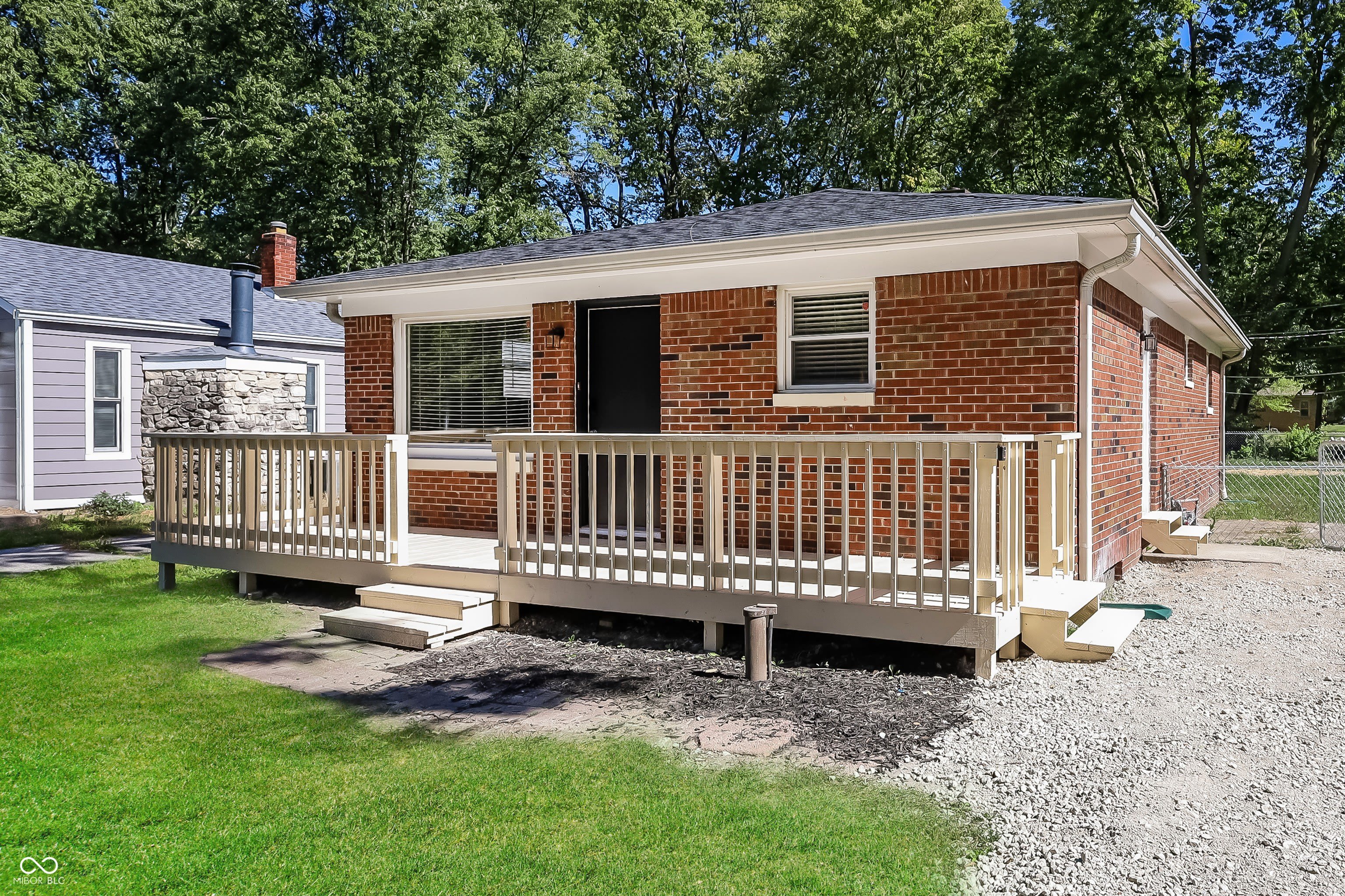 67 Burke Avenue – photo 1