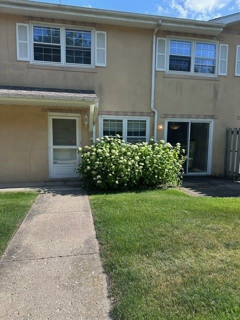1186 Greenwood Circle – photo 1