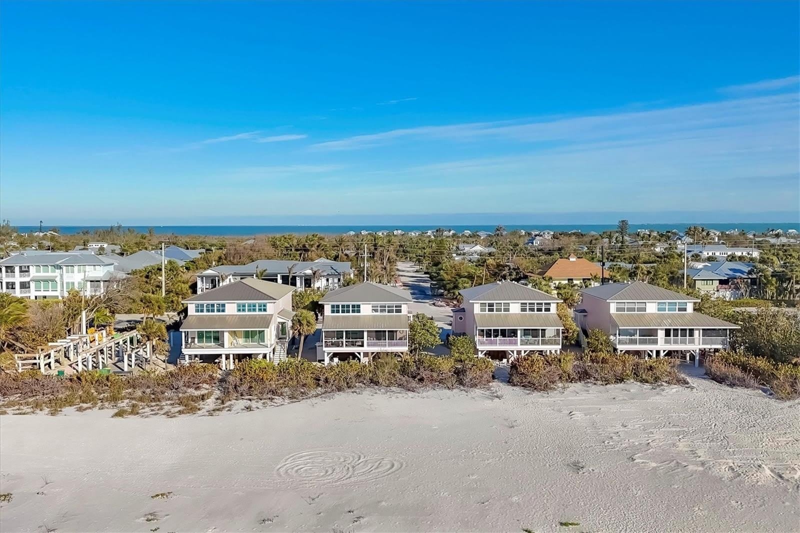 290 GULF Boulevard – photo 4