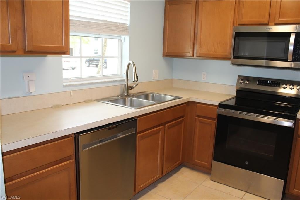9076 Gervais Cir – photo 3