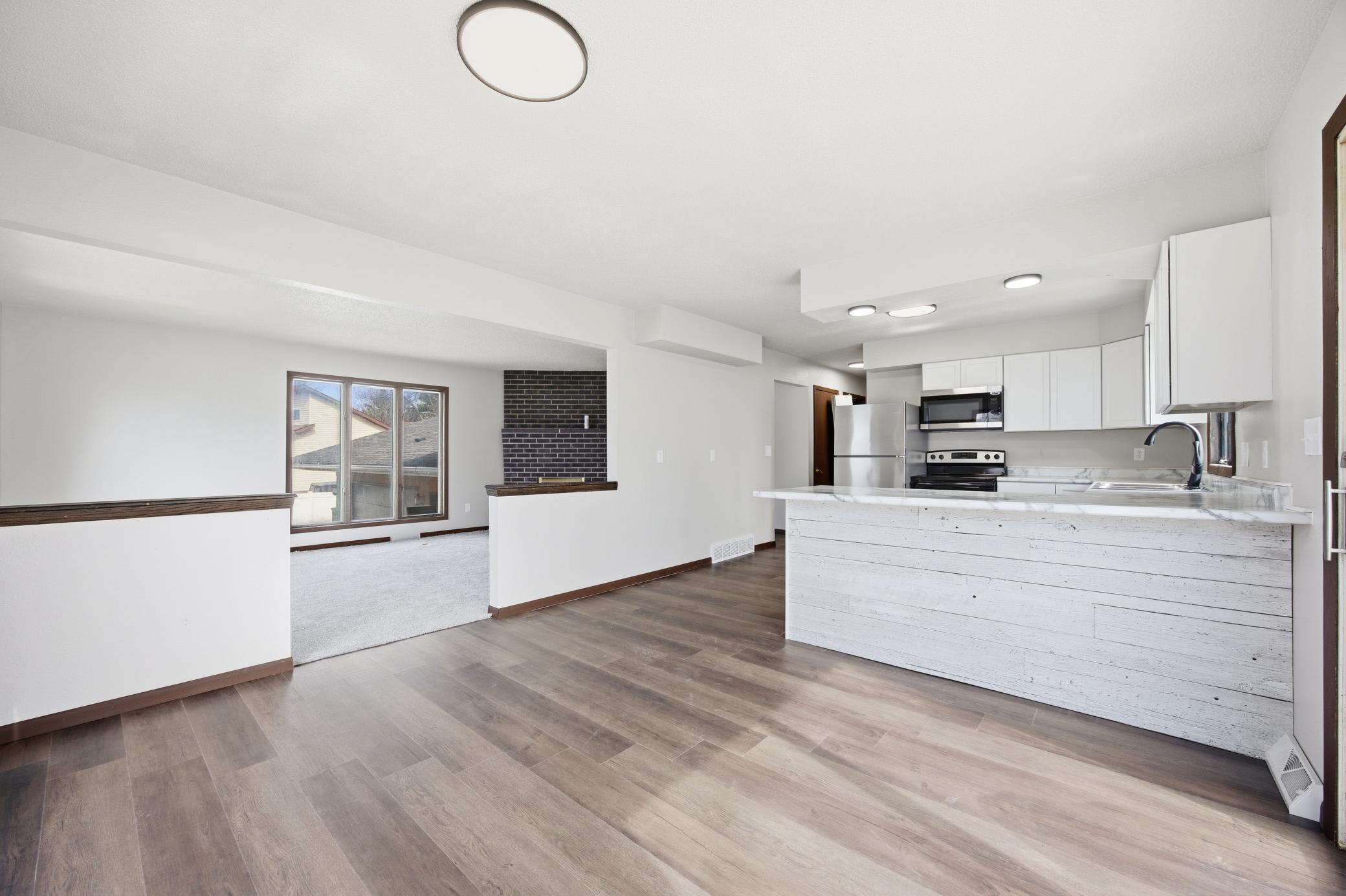 609 Lily Lane – photo 4