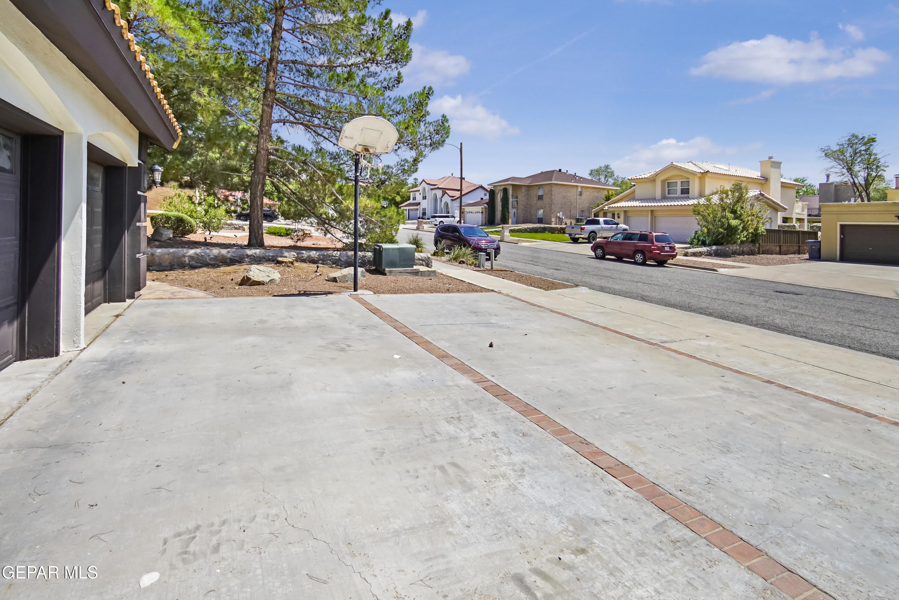 6529 JIM DE GROAT Drive – photo 3