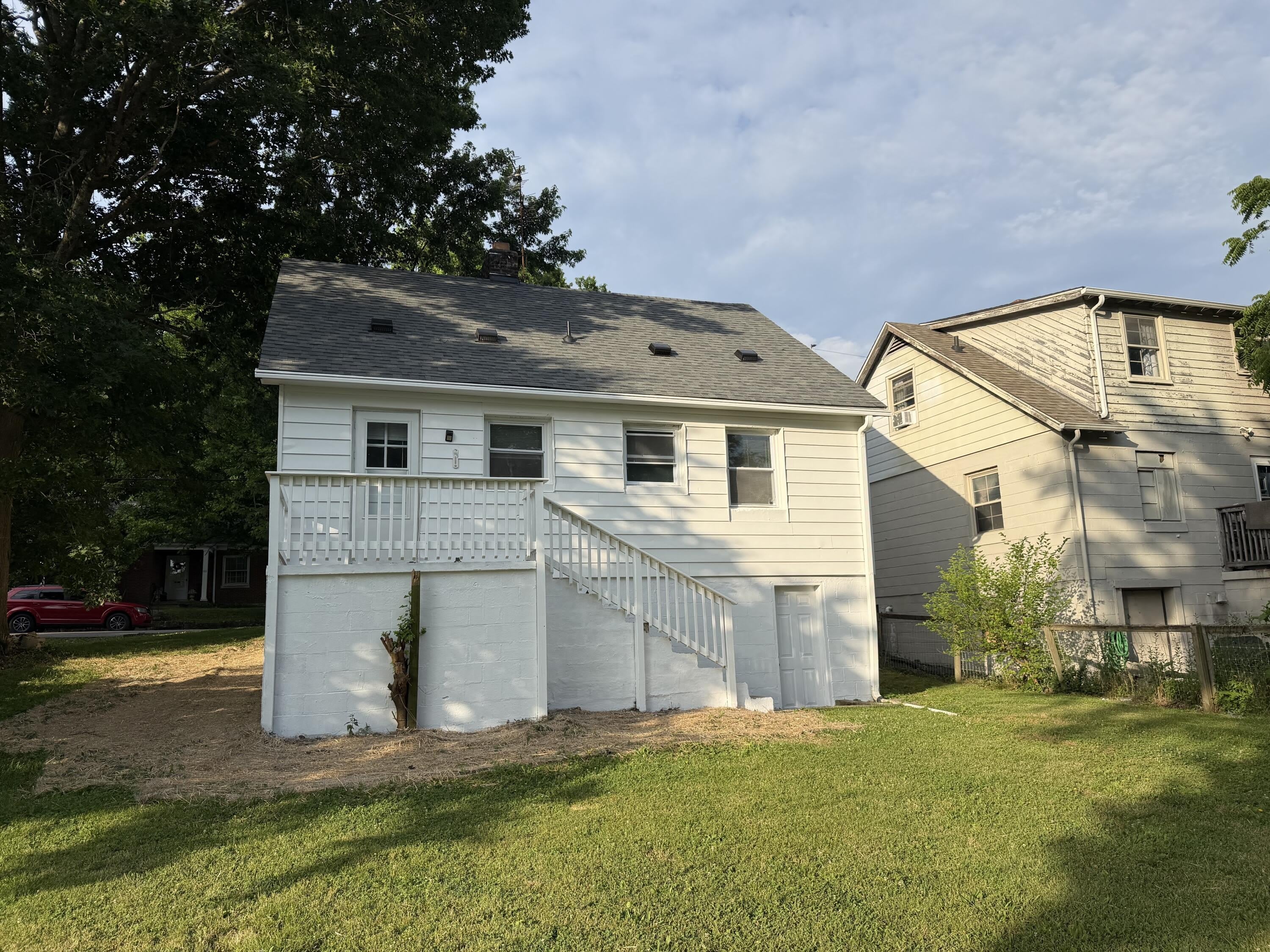 203 W Elm Street – photo 5
