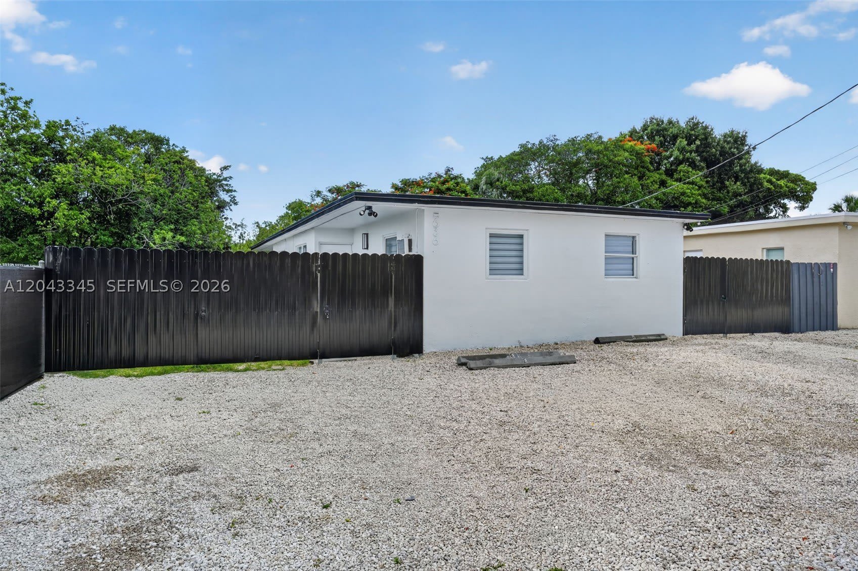 636 Nw 14Th Ter – photo 2