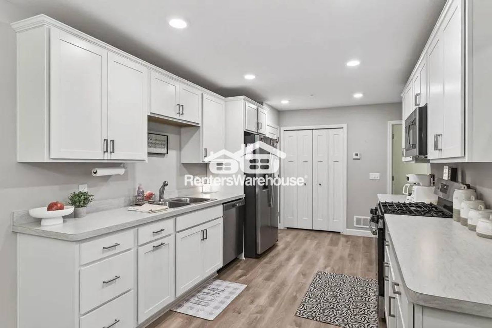 Available July 15th 3 Bedroom 2.5 Bath Townhome in Zimmerman – photo 4