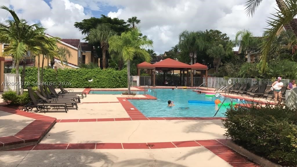 10441 SW 156th Ct – photo 2