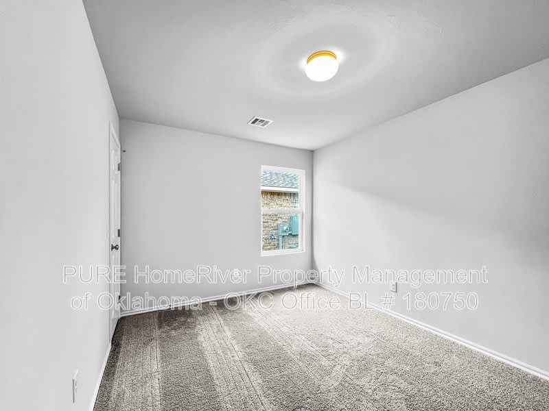 927 Hudson Rd – photo 5