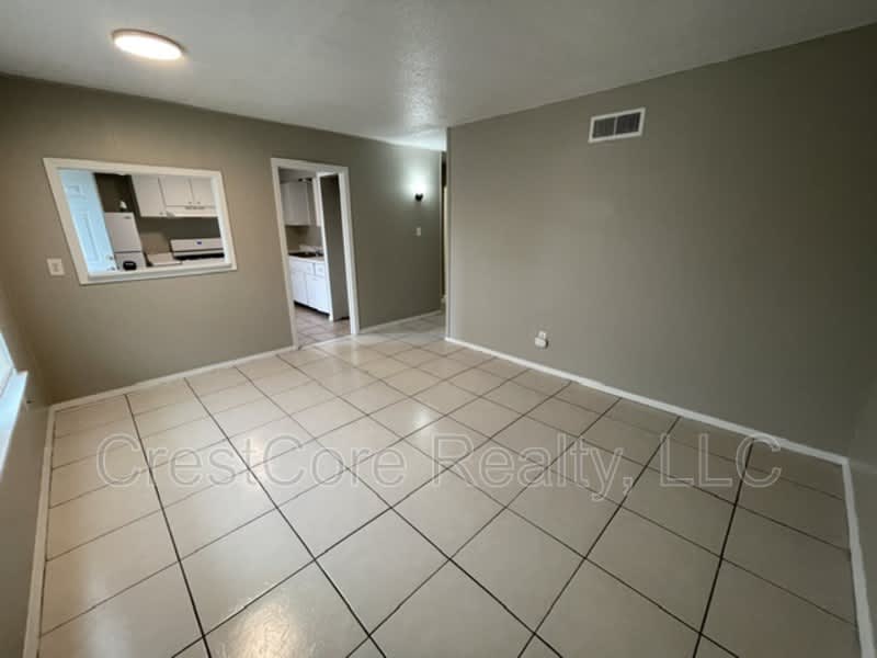 4455 Macon Rd – photo 3