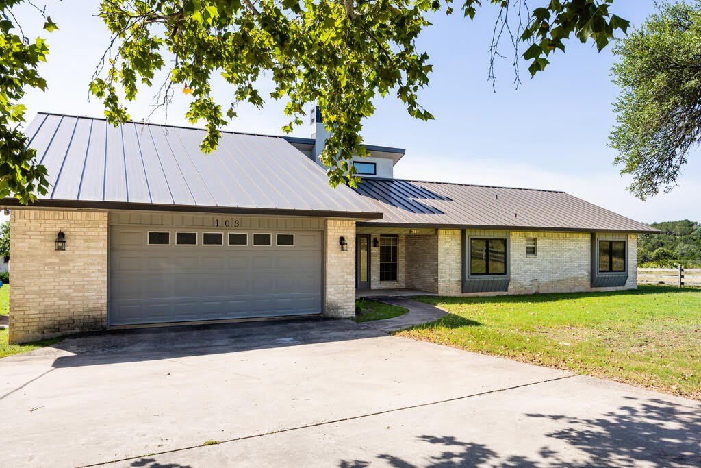 103 Crockett Dr. – photo 3