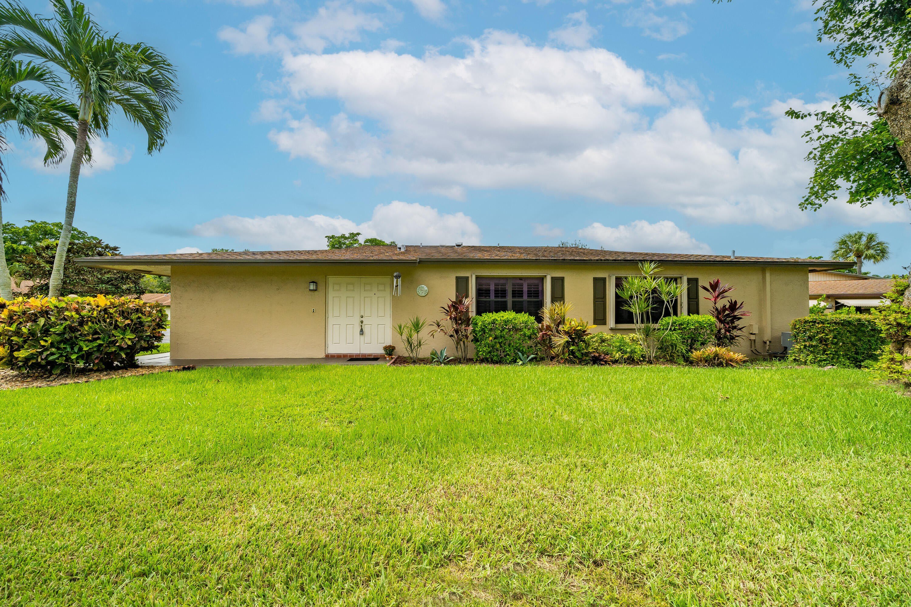 1651 Palmland Drive – photo 3