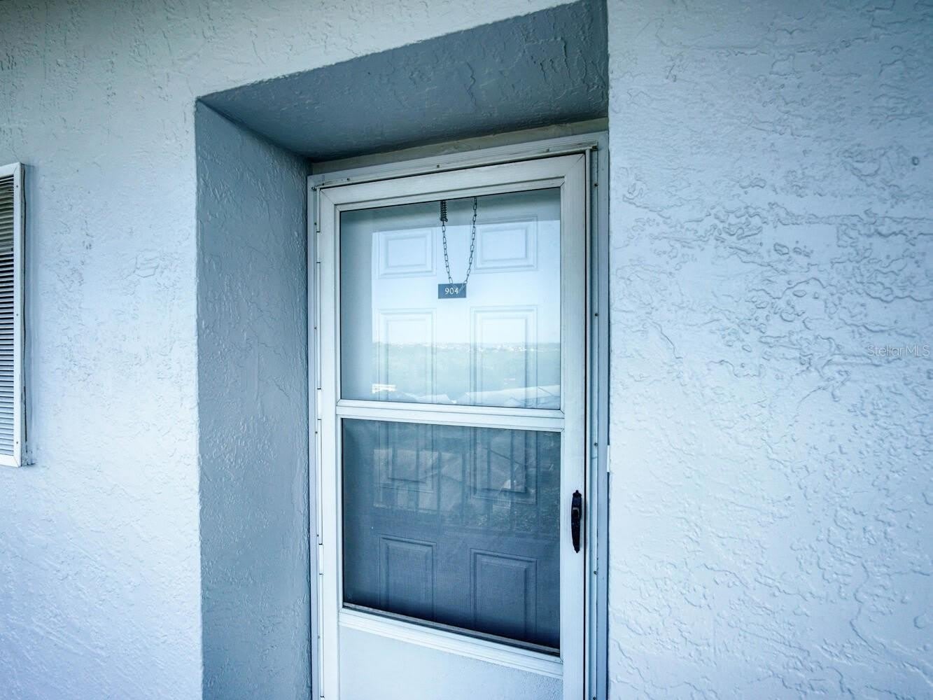 4939 FLORAMAR Terrace – photo 5