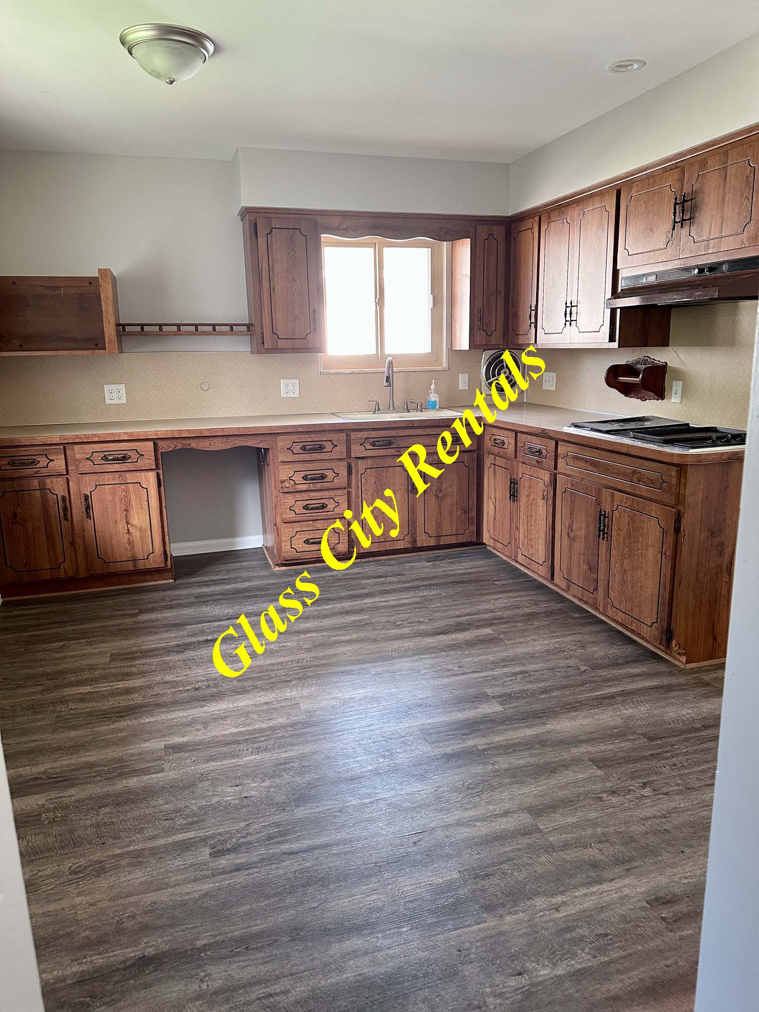 650 Sandralee Drive – photo 4