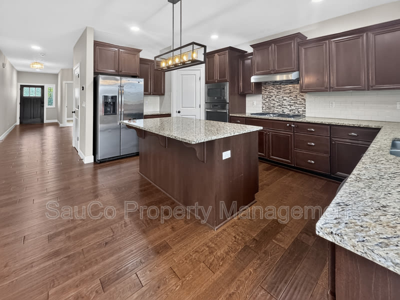 17179 Northwest Trillium Street – photo 3