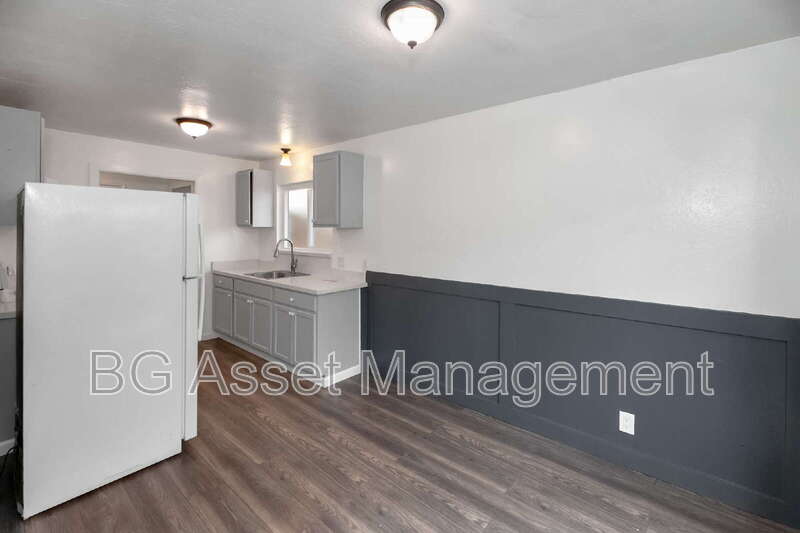 212 Westwood Street – photo 4