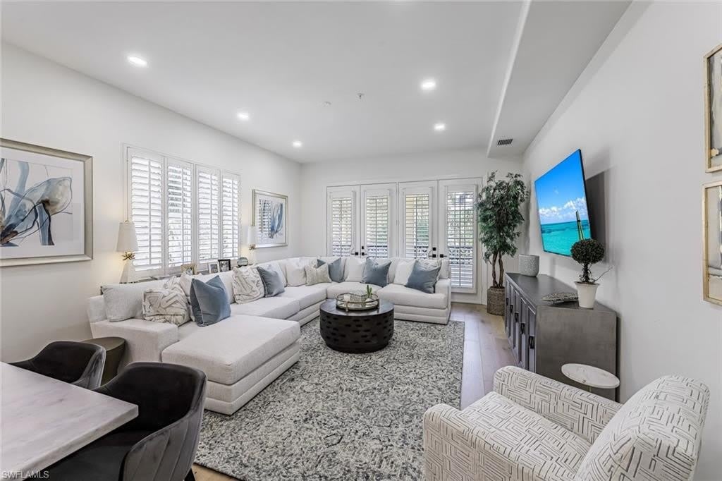 2630 Bolero Dr – photo 1