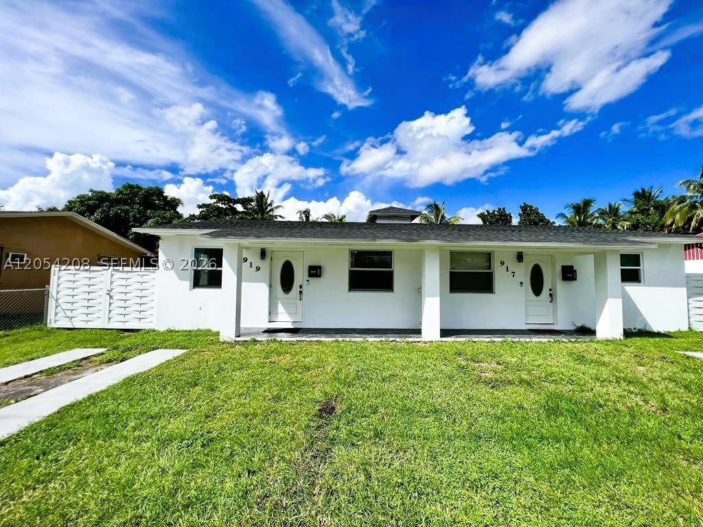 917 NW 103rd St – photo 1