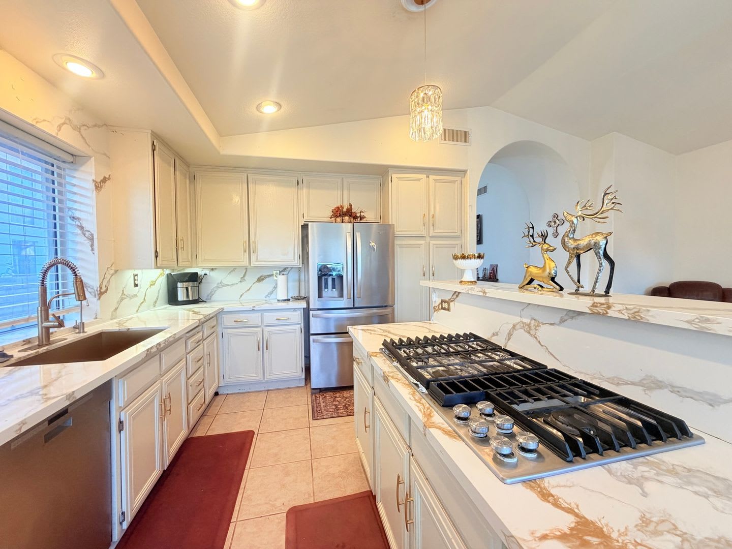 Charming 3BR House in Santa Clarita – photo 5