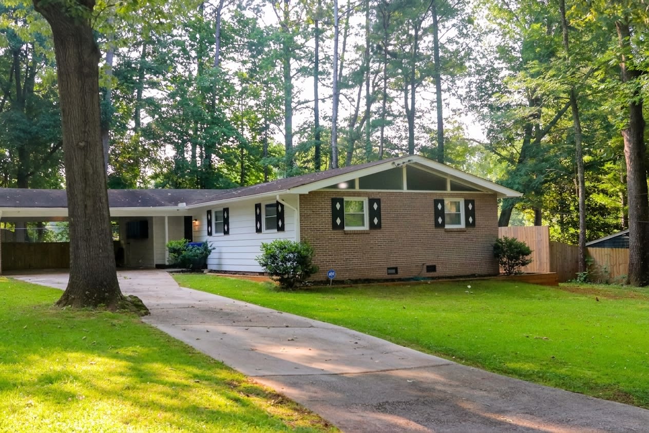 1882 Burning Tree Dr – photo 1