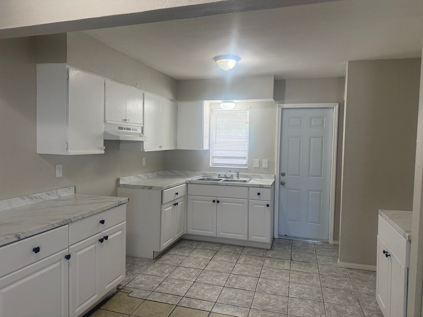 KAI9s 7plex 925 33rd Ave W Bradenton – photo 5