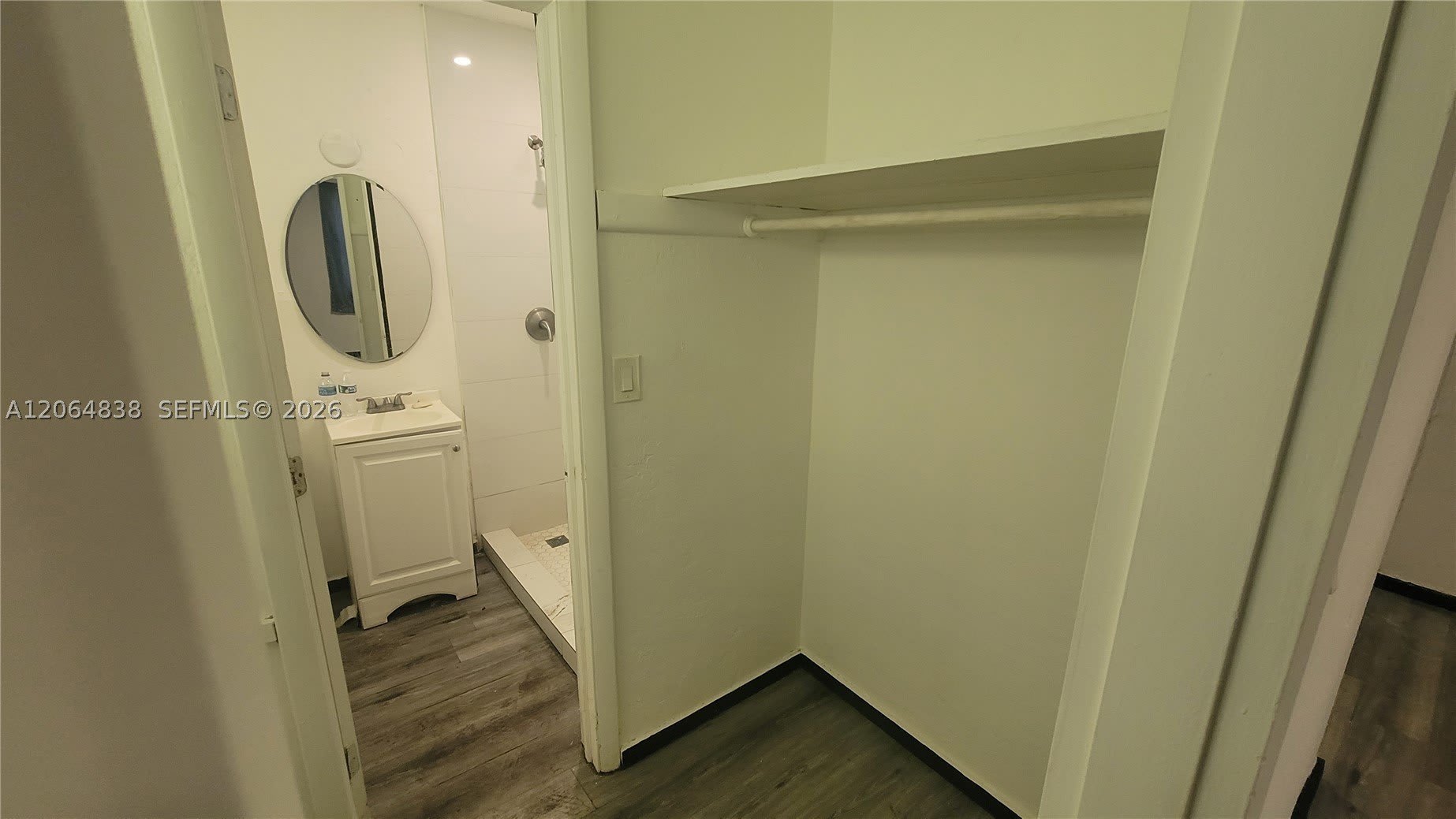 2742 Johnson St – photo 4