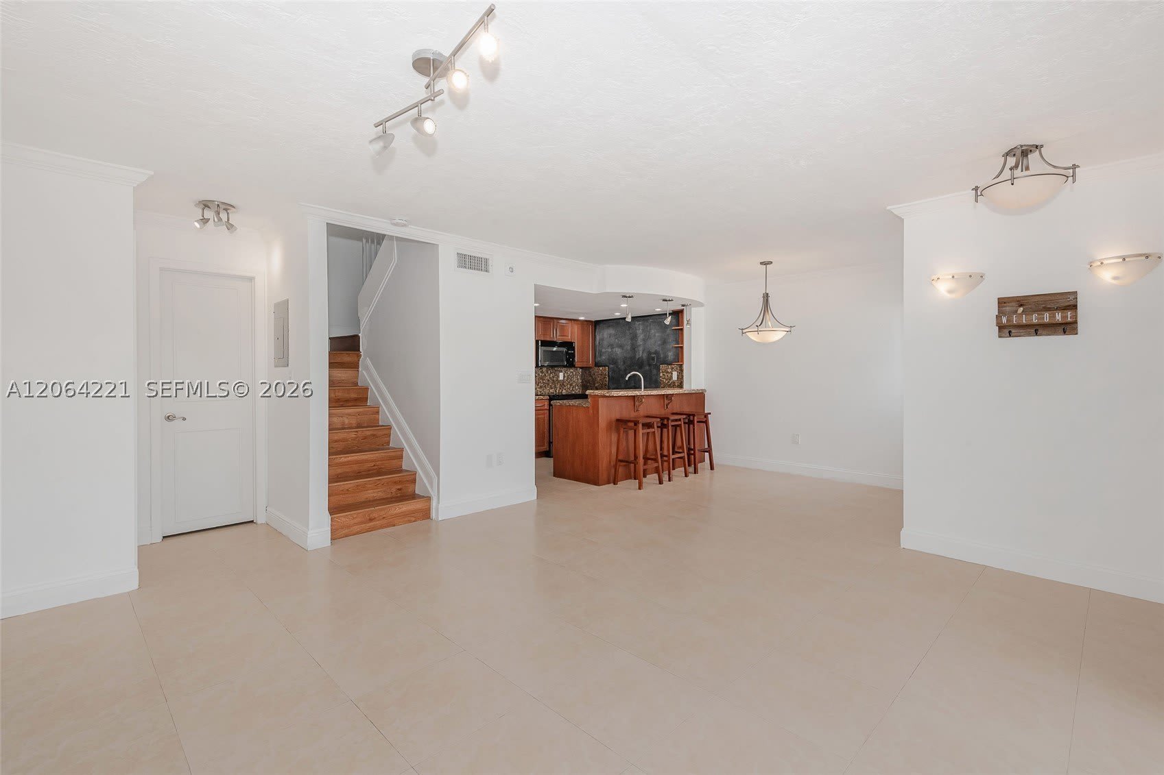 4520 SW 68th Ct Cir – photo 2