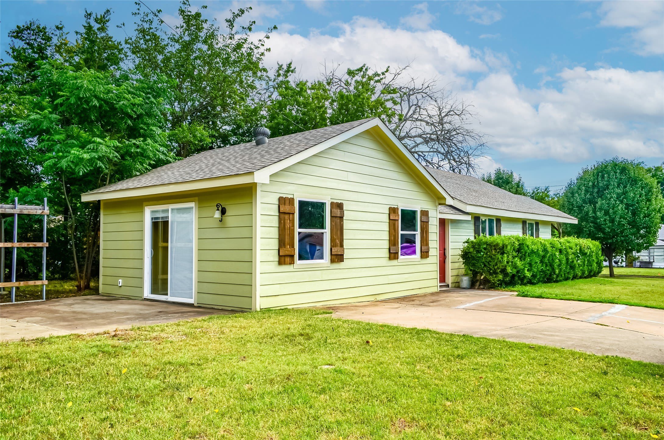1421 N Cleveland Avenue – photo 2