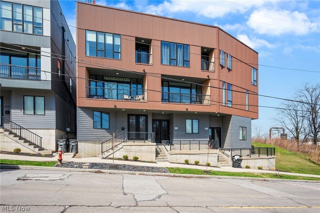 402 Jefferson Avenue – photo 1