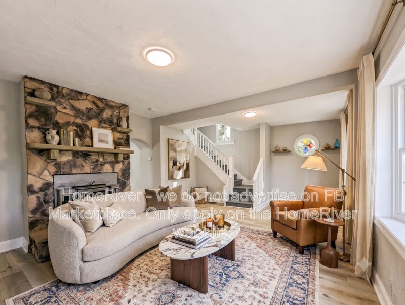 542 Broadway Ext – photo 2
