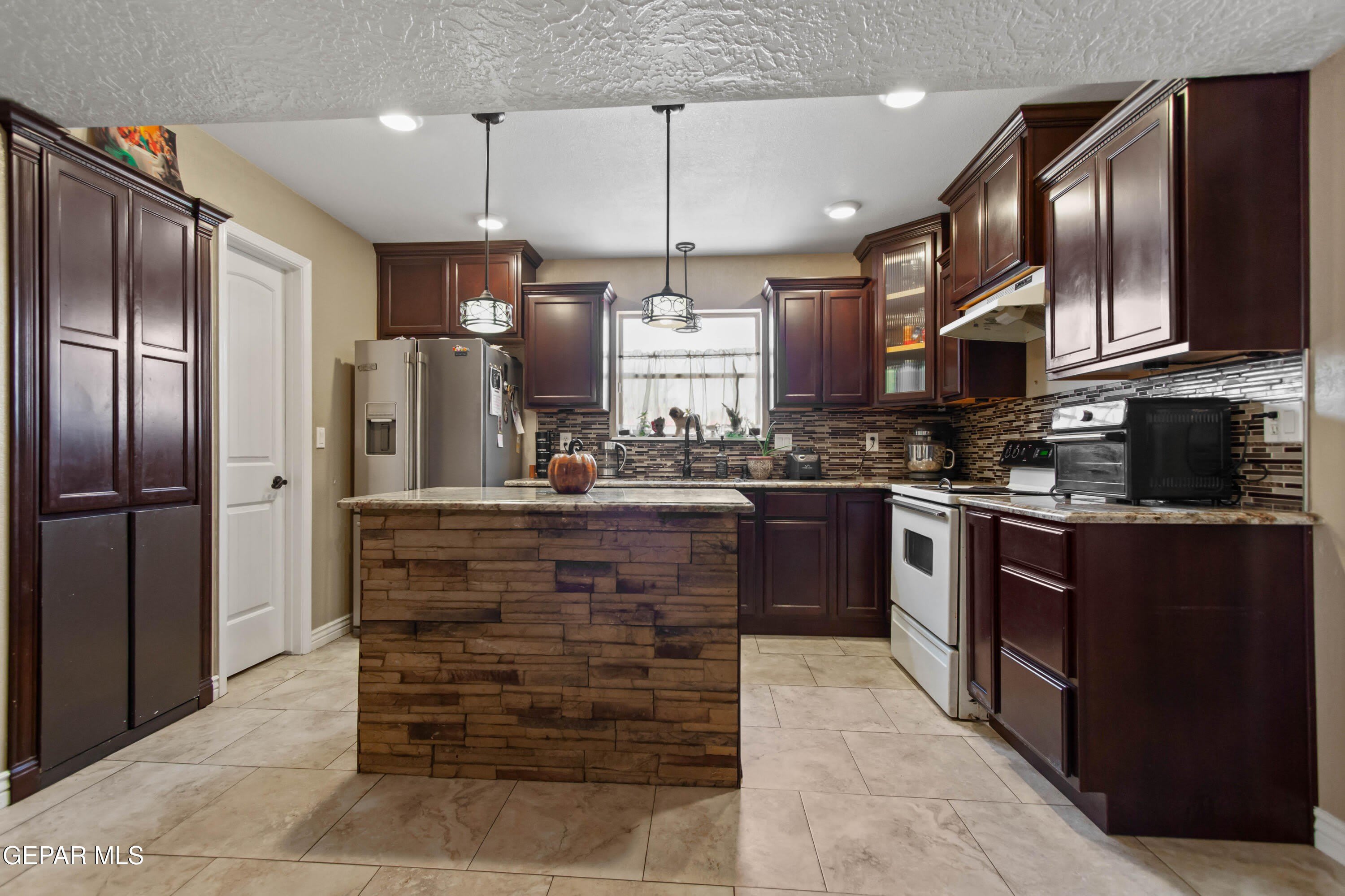 8614 Holmsely Trail – photo 5