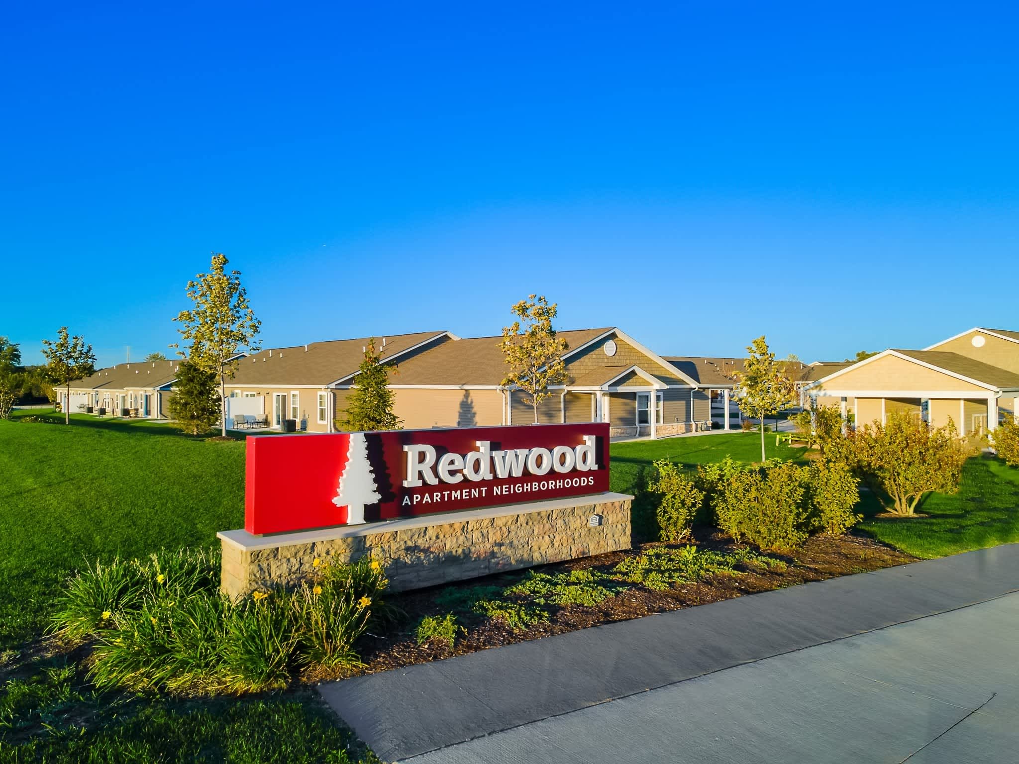 Redwood Oswego – photo 4