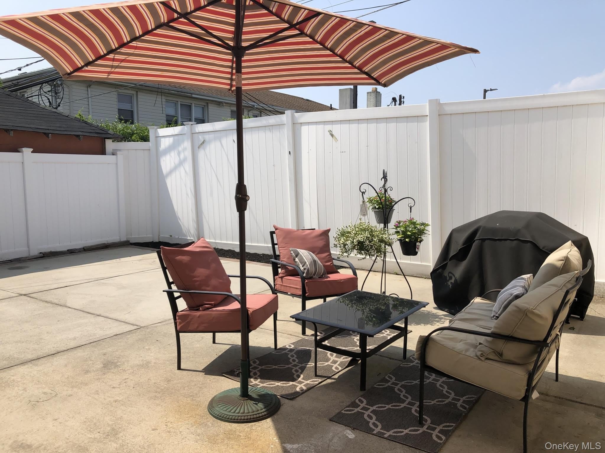 321 W Walnut Street – photo 4