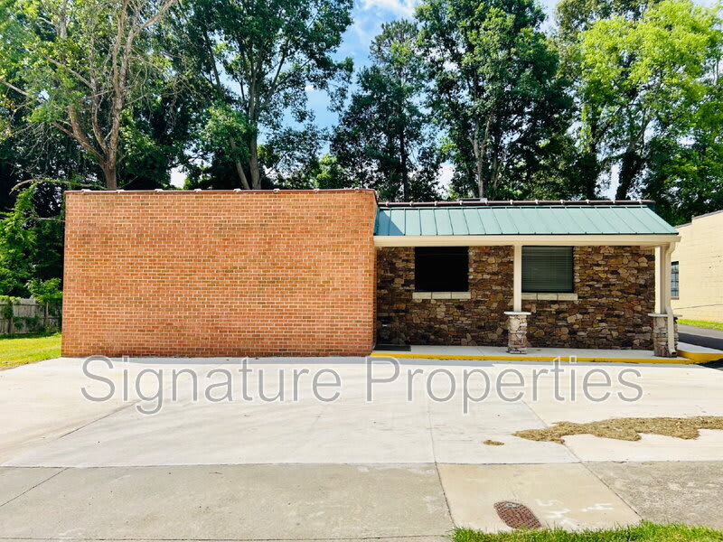 1821 Seymour Drive – photo 1