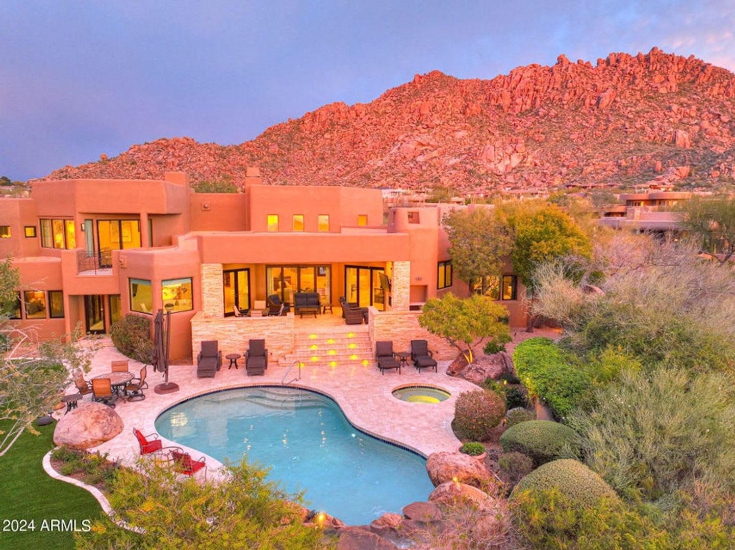 Beautiful Custom Home With Backyard Oasis – photo 3