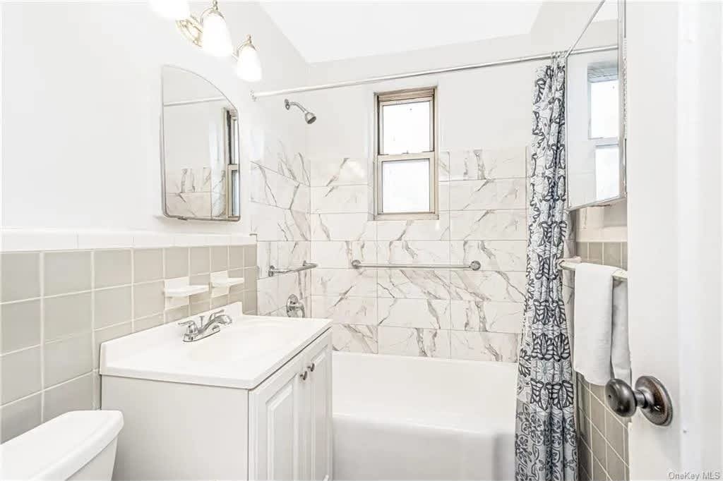5645 Netherland Ave # 7543 – photo 4