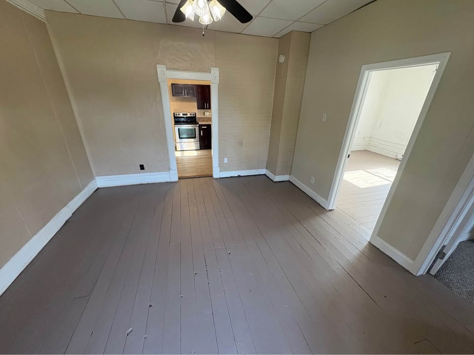 400 N Anderson St 400 – photo 4