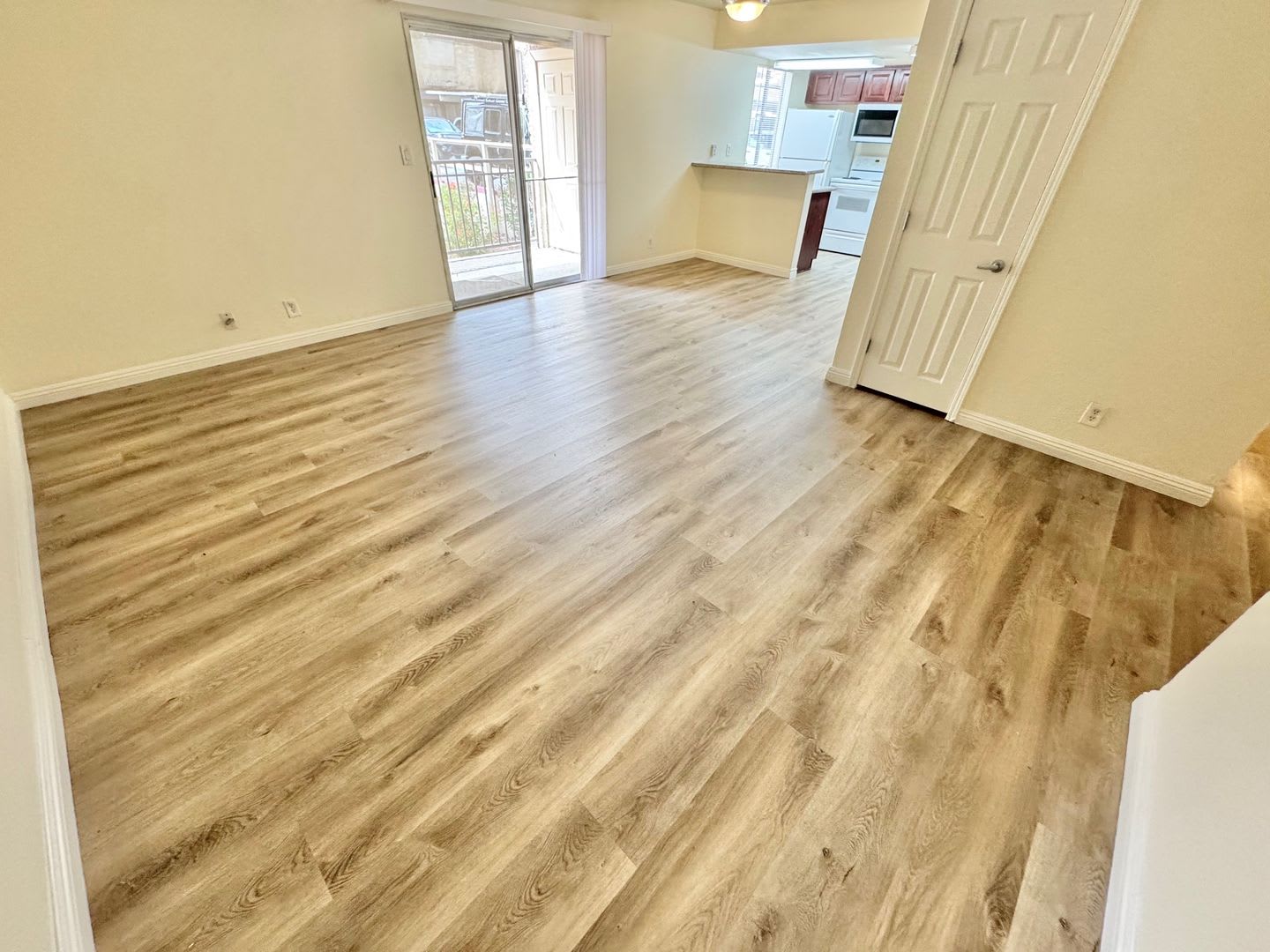 Super Summer Special 400 Off First Month S Rent Stylish Condo With New Upgrades Tennis Courts And Pool Access – photo 5