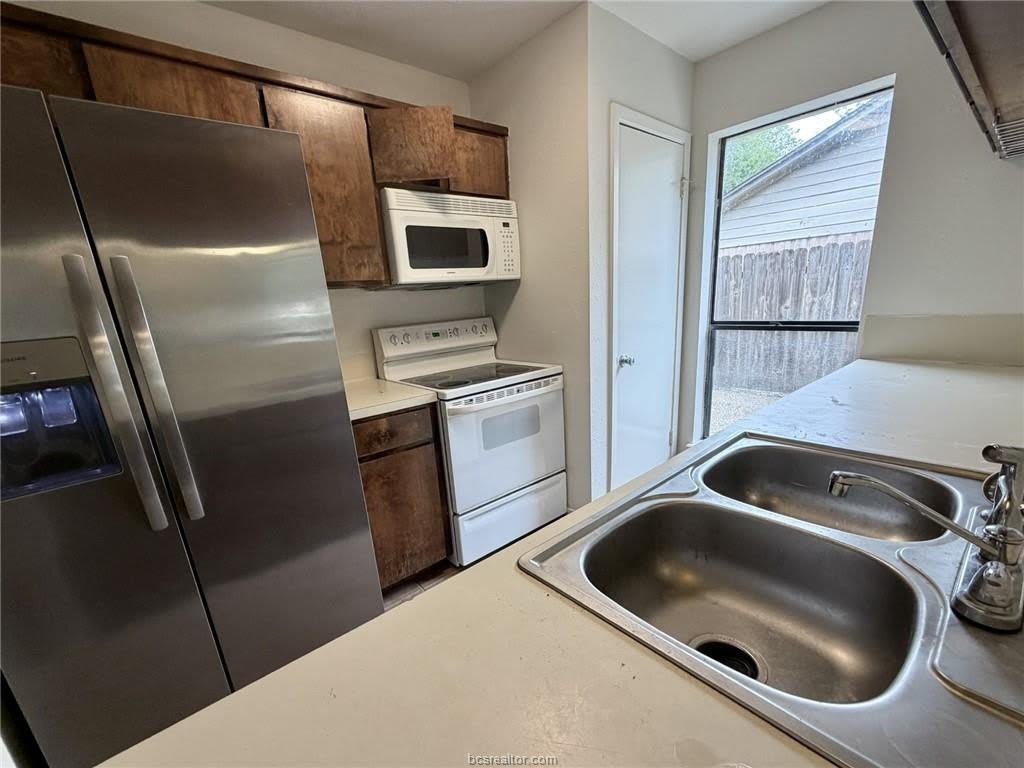 704 Cross Timbers Drive – photo 4